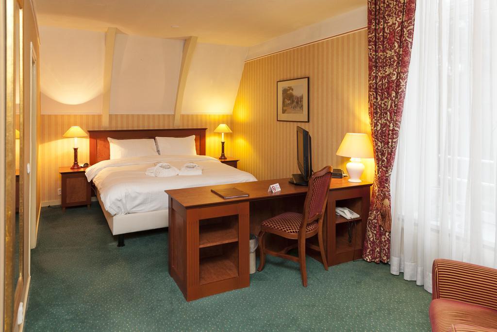 Landgoed De Klinze Hotel Aldtsjerk Room photo